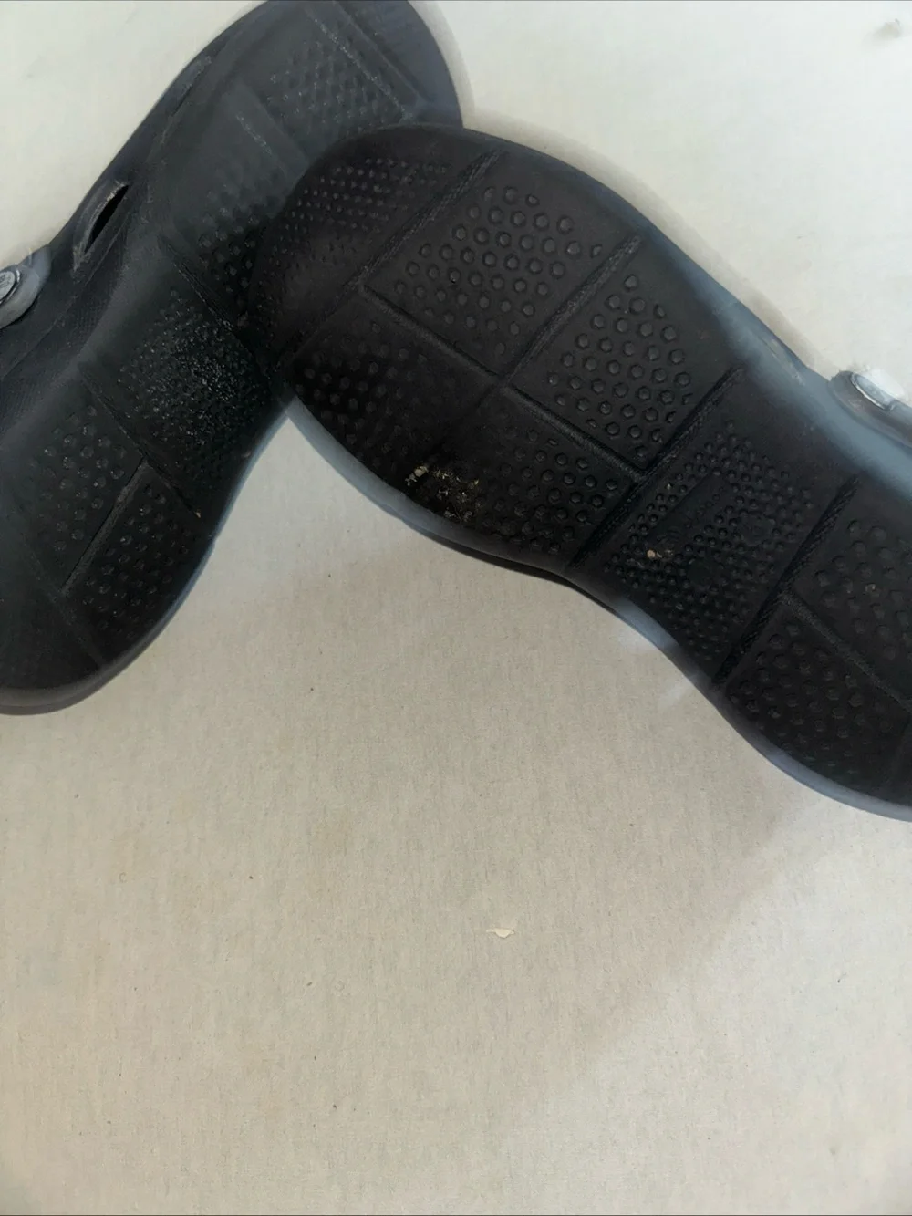 Kids Size 5 Unisex Black Slip-On Comfort Crocs